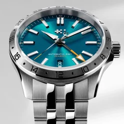 Christopher Ward C63 Sealander GMT