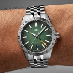 Christopher Ward C63 Sealander GMT Best