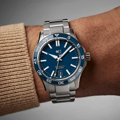 Christopher Ward C60 Trident Pro 300