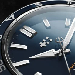 Christopher Ward C60 Trident Pro 300