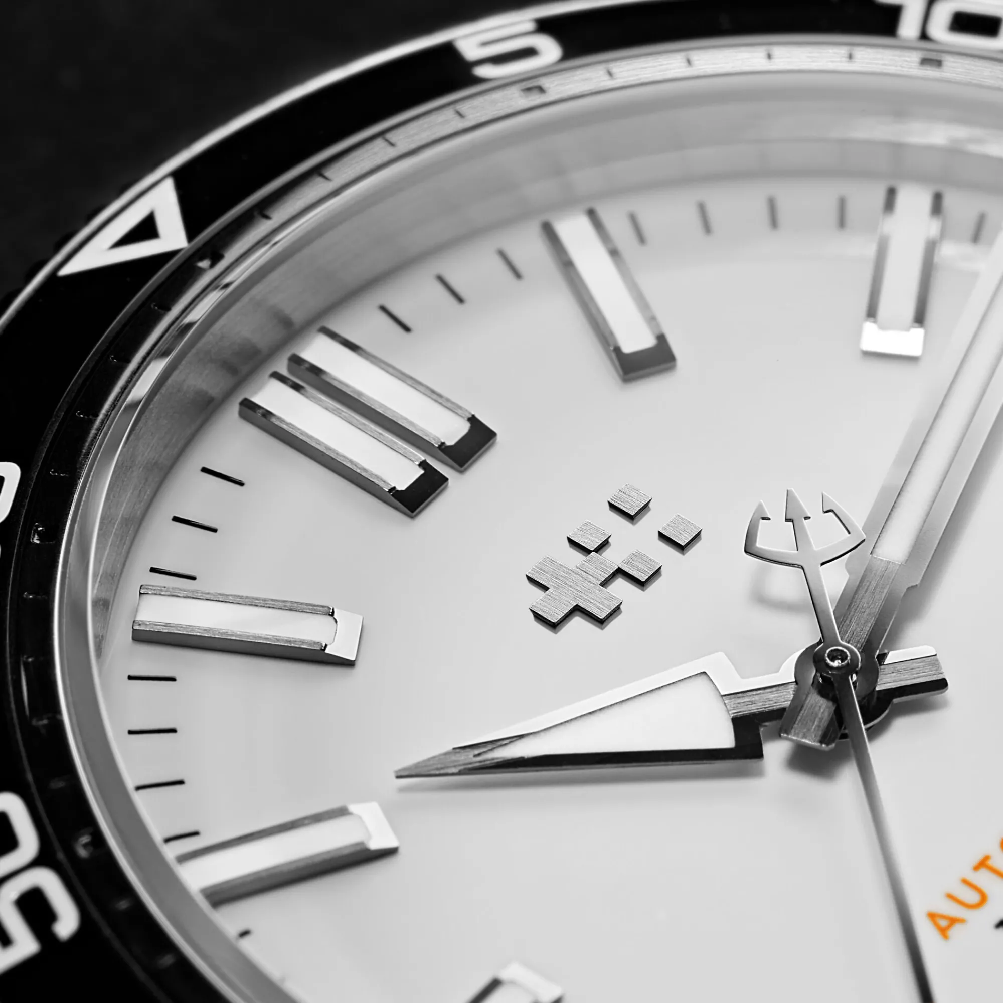 Christopher Ward C60 Trident Pro 300 Online