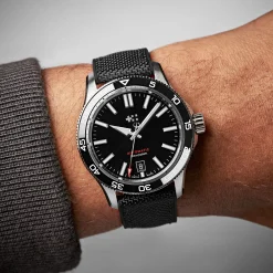 Christopher Ward C60 Trident Pro 300 Online