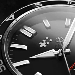 Christopher Ward C60 Trident Pro 300 Online