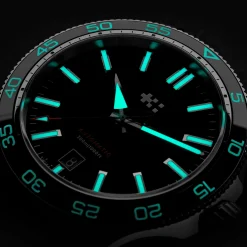 Christopher Ward C60 Trident Pro 300 Online