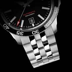 Christopher Ward C60 Trident Pro 300 Consort Bracelet 38mm Outlet
