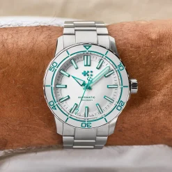 Christopher Ward C60 Trident Reef Best