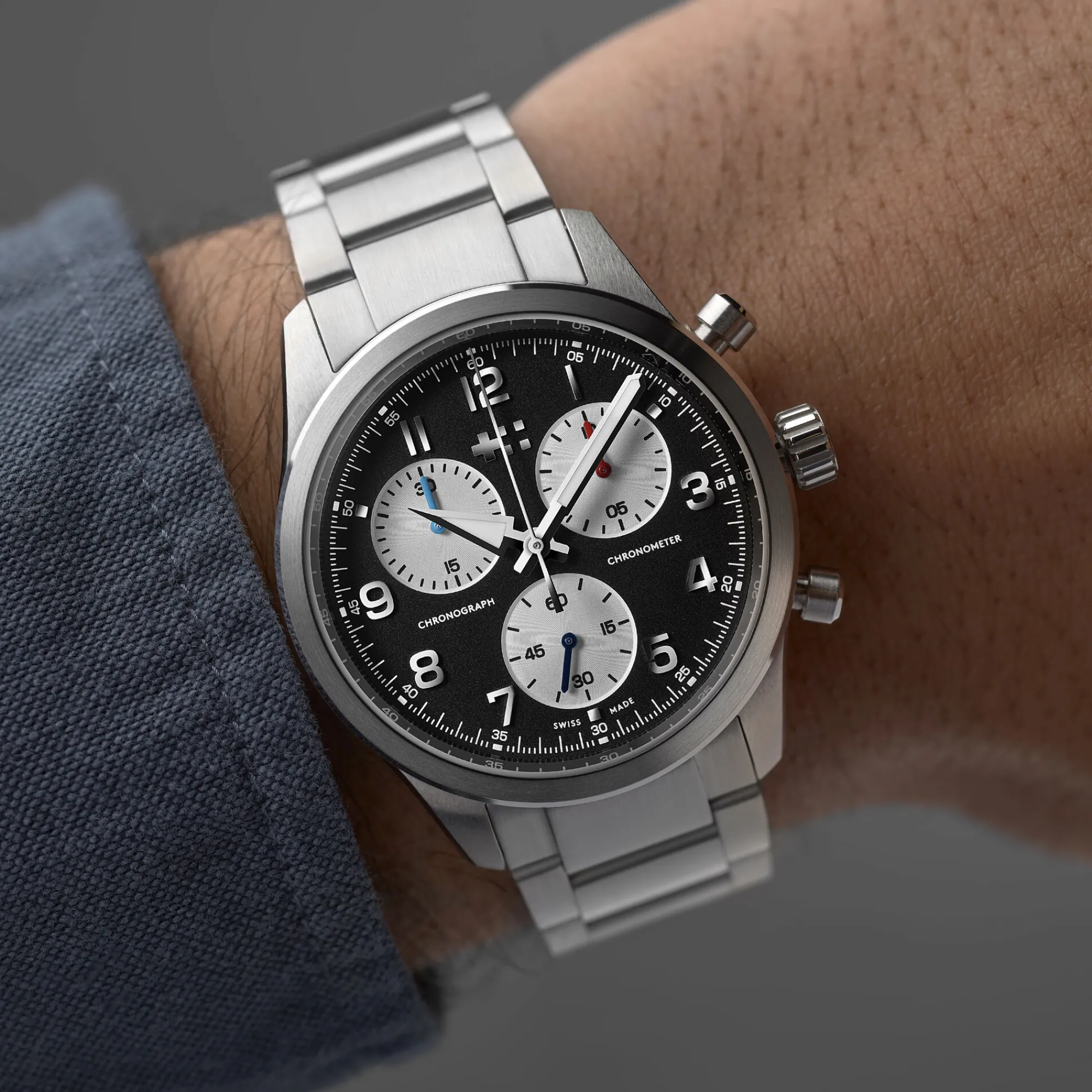 Christopher Ward C63 Valour Hot